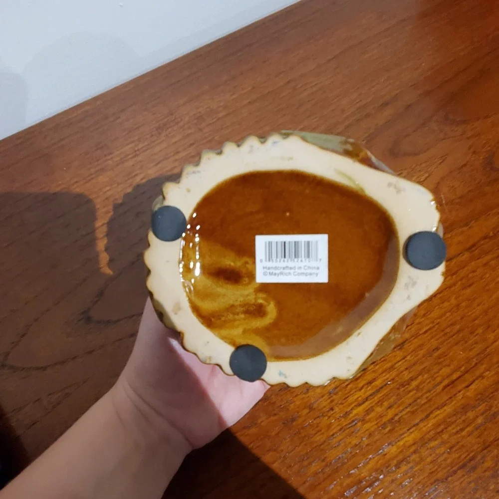 Mayrich Company ceramic‎ hedgehog tealight candle holder, no chips or cracks